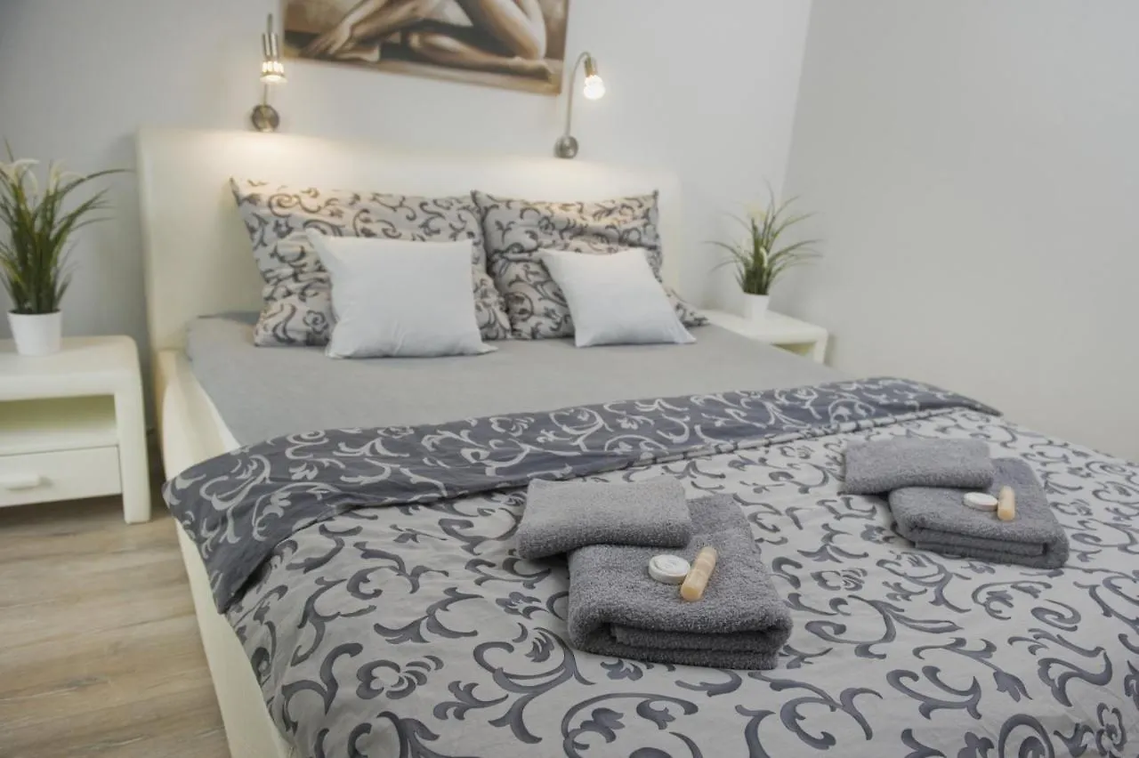 Apartamenty Nad Jeziorkiem Варшава
