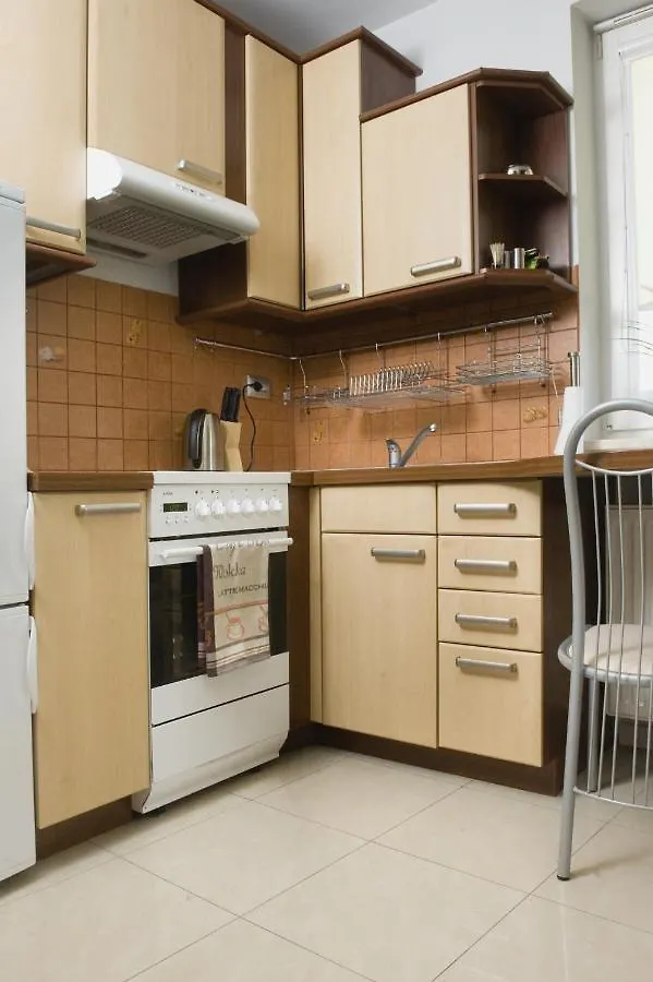 Apartamenty Nad Jeziorkiem Варшава Польша