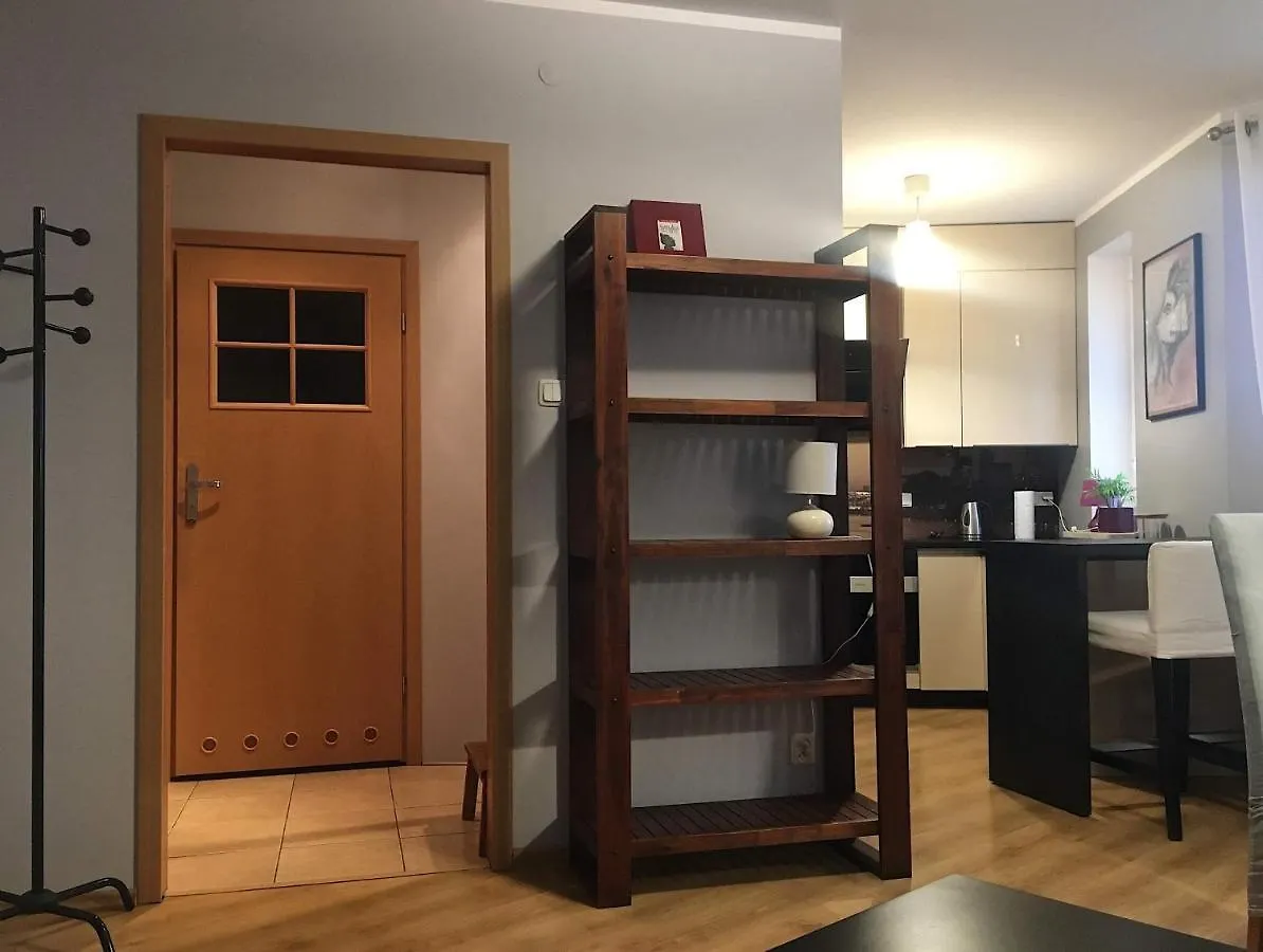 Apartamenty Nad Jeziorkiem Варшава Польша