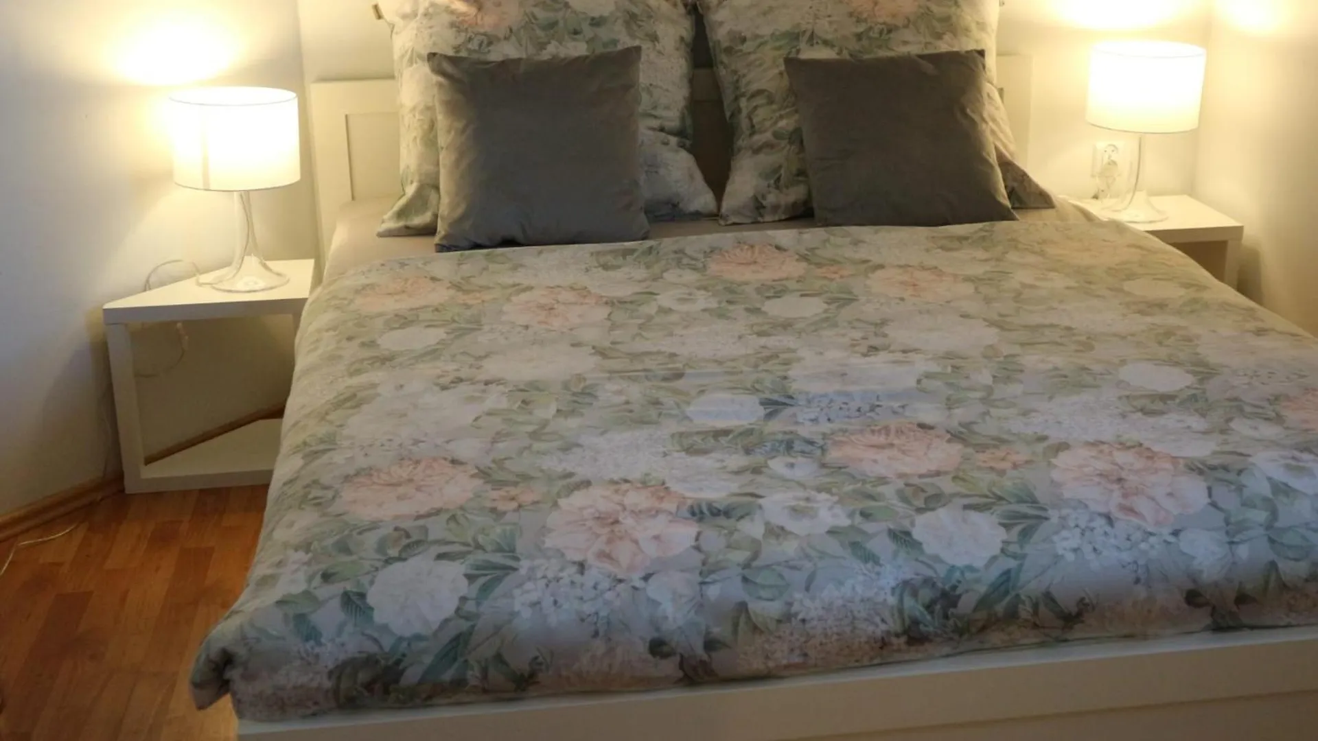 Apartamenty Nad Jeziorkiem Варшава 0*,  Польша